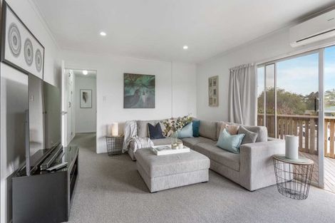 Photo of property in 62 Hellyers Street, Birkdale, Auckland, 0626