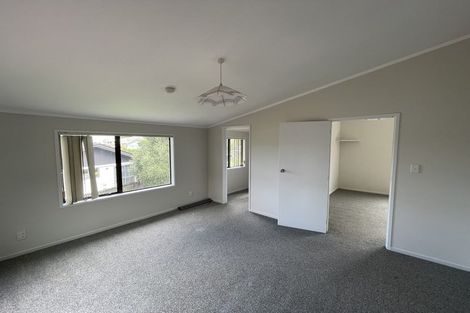 Photo of property in 31 Aronia Way, Goodwood Heights, Auckland, 2105