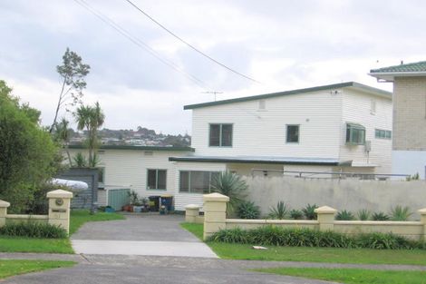 Photo of property in 51 Kowhai Road, Mairangi Bay, Auckland, 0630
