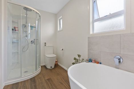 Photo of property in 14 Cowling Road, Hurdon, New Plymouth, 4310