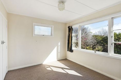 Photo of property in 11 Winara Avenue, Waikanae, 5036