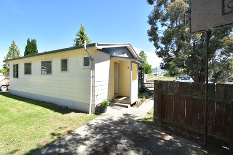 Photo of property in 38 Simons Street, Twizel, 7901