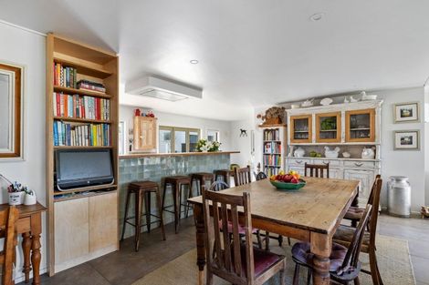 Photo of property in 132 Blue Pacific Parade, Riversdale Beach, Masterton, 5872