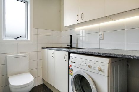 Photo of property in 1/17a Tawa Road, Te Atatu Peninsula, Auckland, 0610