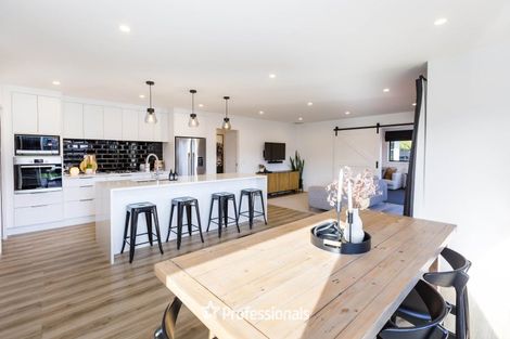 Photo of property in 4 Kerrigan Crescent, Wallaceville, Upper Hutt, 5018