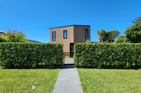 Photo of property in 7 Renata Crescent, Te Atatu Peninsula, Auckland, 0610