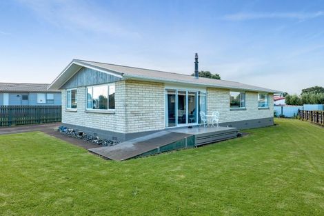 Photo of property in 13 Wilson Road, Opunake, 4616