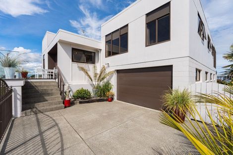 Photo of property in 8 Roore Street, Foxton Beach, Foxton, 4815