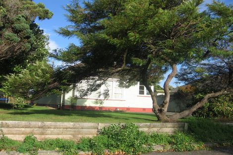 Photo of property in 10 Montrose Place, Takaro, Palmerston North, 4412