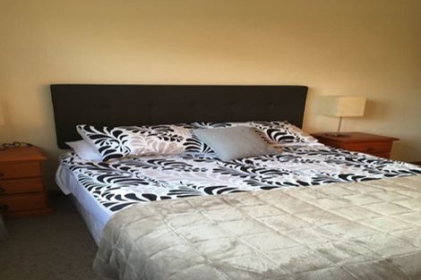 Photo of property in 16 Freyberg Street, Roslyn, Palmerston North, 4414