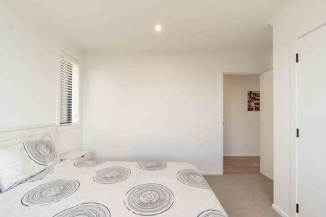 Photo of property in 2/2 Bostonkip Crescent, Fitzroy, Hamilton, 3282