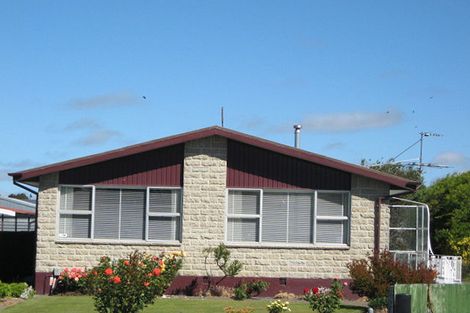 Photo of property in 1/572 Pages Road, Bexley, Christchurch, 8061