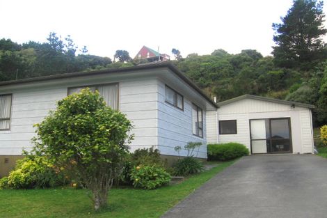 Photo of property in 39-41 Percy Dyett Drive, Karori, Wellington, 6012