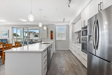 Photo of property in 91 Panorama Heights, Orewa, 0931