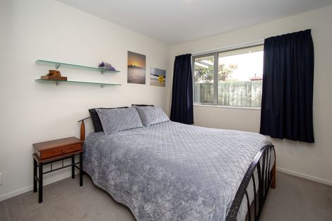 Photo of property in 2/417a Bower Avenue, Parklands, Christchurch, 8083
