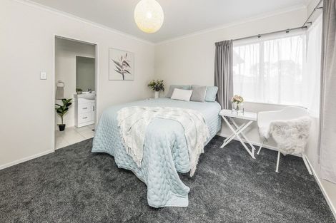 Photo of property in 5 Reyland Close, Weymouth, Auckland, 2103