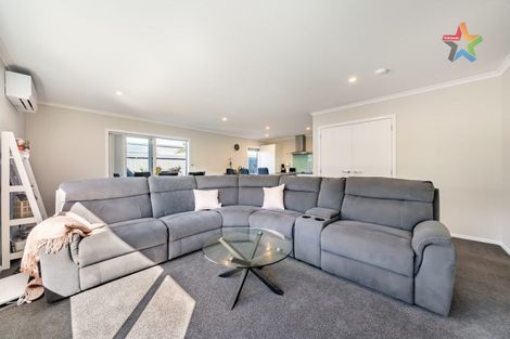 Photo of property in 10 Ron Fawcett Way, Wainuiomata, Lower Hutt, 5014