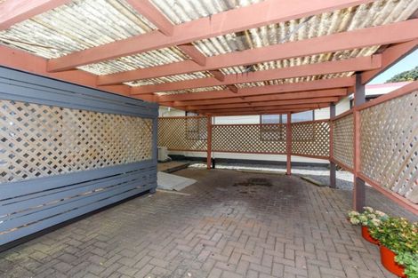 Photo of property in 2/458 Saint Aubyn, Moturoa, New Plymouth, 4310