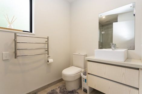 Photo of property in 8a Defoe Place, Waltham, Christchurch, 8023