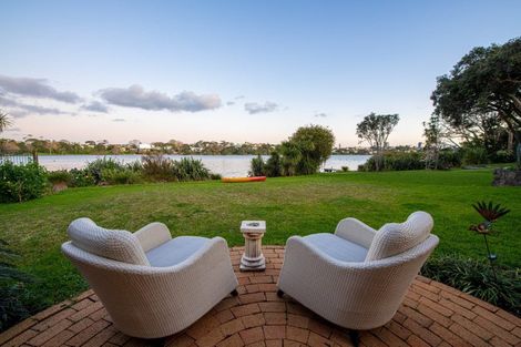 Photo of property in 35 Sylvan Park Avenue, Milford, Auckland, 0620