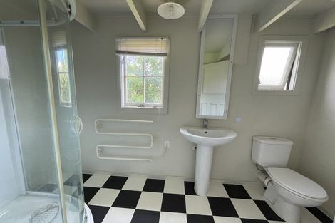 Photo of property in 20 Middle Road, Havelock North, 4130