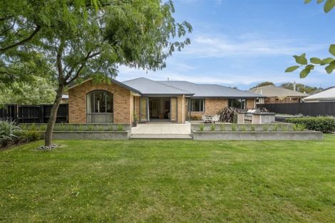Photo of property in 4 Scarlet Lane, Redwood, Christchurch, 8051