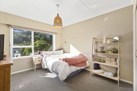 Photo of property in 2 Eskdale Road, Papakowhai, Porirua, 5024