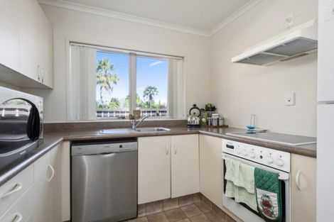 Photo of property in 83a Ngatai Road, Otumoetai, Tauranga, 3110