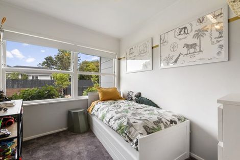 Photo of property in 9 Ranch Avenue, Beach Haven, Auckland, 0626