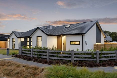 Photo of property in 19 Withers Crescent, Halswell, Christchurch, 8025