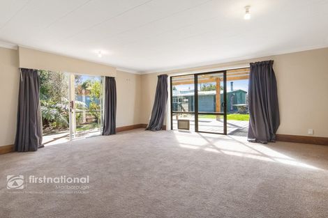 Photo of property in 22 Knights Lane, Grovetown, Blenheim, 7202