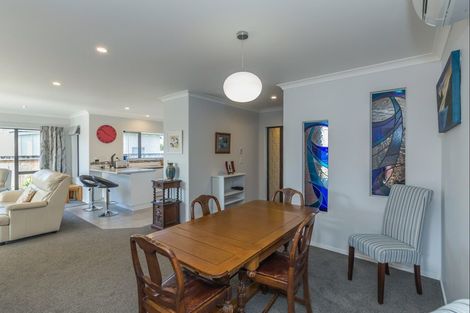 Photo of property in 129 Winchester Street, Levin, 5510