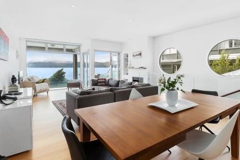 Photo of property in 117 Marine Parade, Seatoun, Wellington, 6022