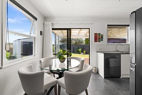 Photo of property in 61 Westminster Avenue, Tamatea, Napier, 4112