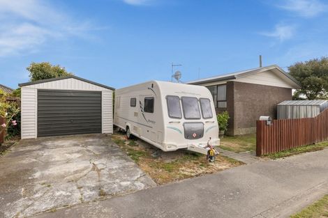 Photo of property in 2/43 Brixton Street, Islington, Christchurch, 8042