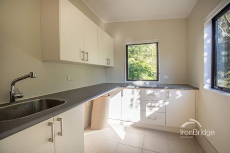 Photo of property in 6b Chatsworth Road, Silverstream, Upper Hutt, 5019