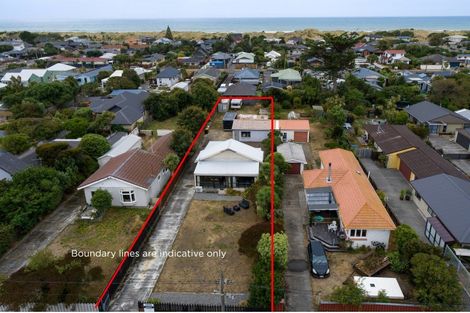 Photo of property in 261 Estuary Road, South New Brighton, Christchurch, 8062