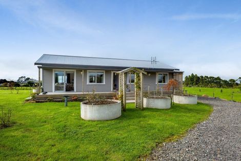 Photo of property in 297 Radnor Road, Midhirst, Stratford, 4394