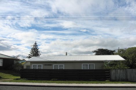 Photo of property in 128 Rua Avenue, Waitarere Beach, Levin, 5510