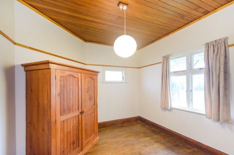 Photo of property in 25 Kingswood Street, Takaro, Palmerston North, 4412
