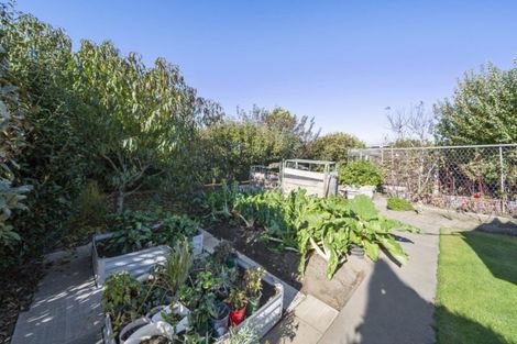 Photo of property in 87 Glover Road, Hawera, 4610