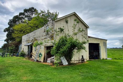 Photo of property in Belvoir House, 169 Mcnamaras Road, Waimate, 7979