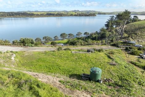 Photo of property in 17 Dem Road, Pahi, Paparoa, 0571