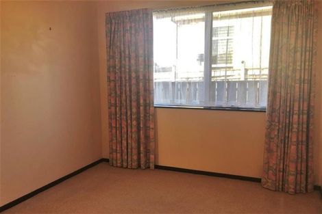 Photo of property in 1/13 Wesley Avenue, Frankleigh Park, New Plymouth, 4310