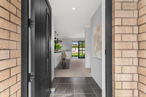 Photo of property in 4 Kowi Lakes Drive, One Tree Point, 0118