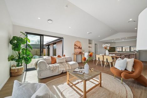 Photo of property in 2 Rowland Place, Rangiora, 7400