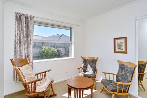 Photo of property in 27 Tutton (pvt) Mews, Rangiora, 7400