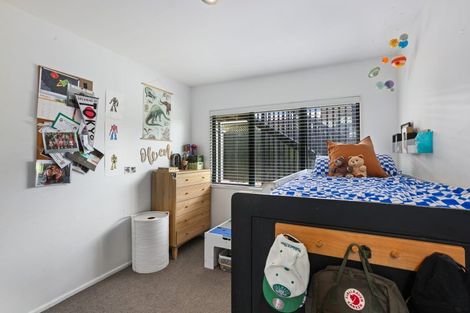 Photo of property in 15a Teal Crescent, Beach Haven, Auckland, 0626