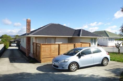Photo of property in 16 Waione Avenue, Te Atatu Peninsula, Auckland, 0610