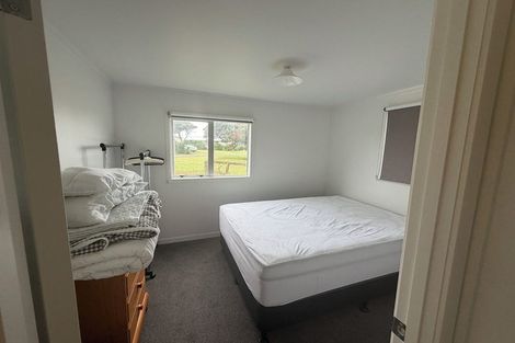 Photo of property in 17 Coleman Avenue, Waverley, 4591